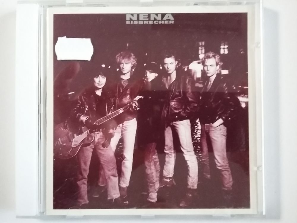 Nena - Eisbrecher ***